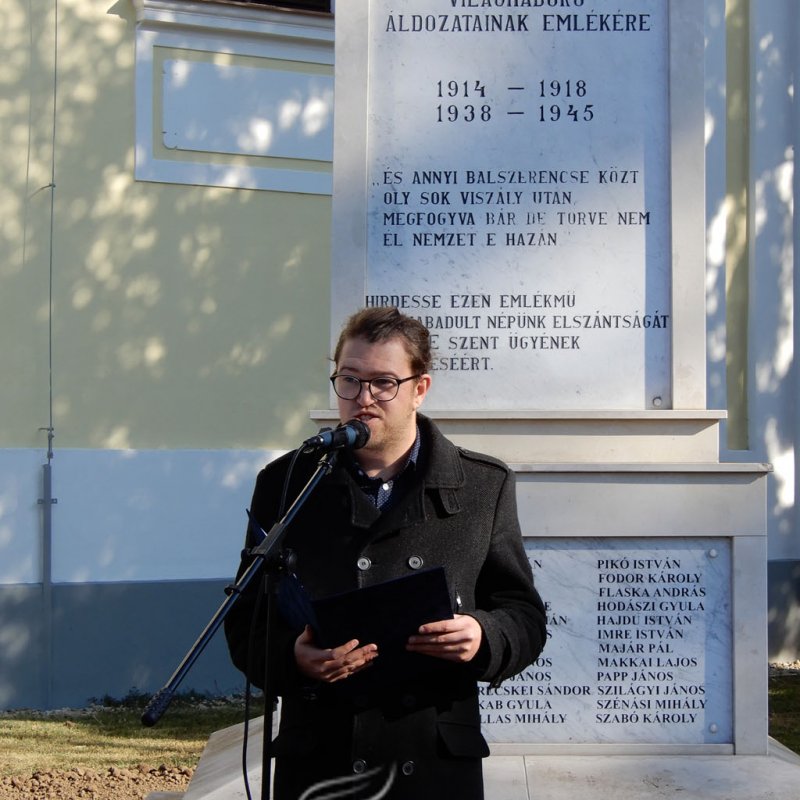 Emléktábla avatás 03